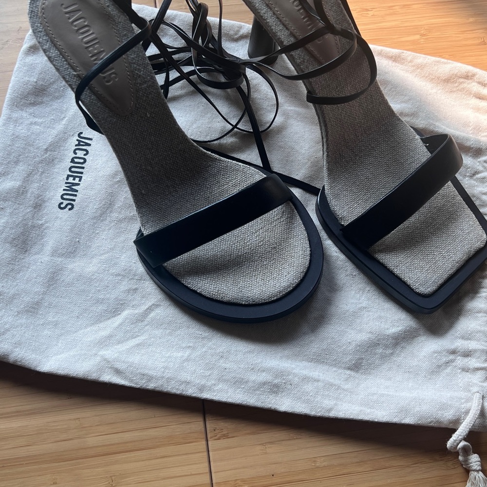 Jacquemus Leather Gladiator Sandals / size : 40